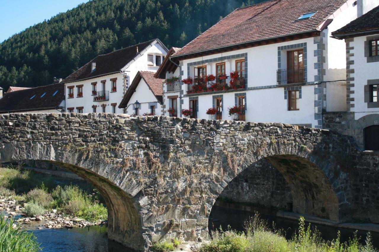 Vivienda Rural Casa Javier Lacunza Aoiz Eksteriør billede